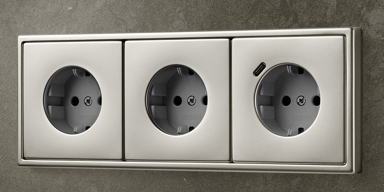 SCHUKO® Steckdosen mit USB bei S&H Solar Energie in Böhmenkirch